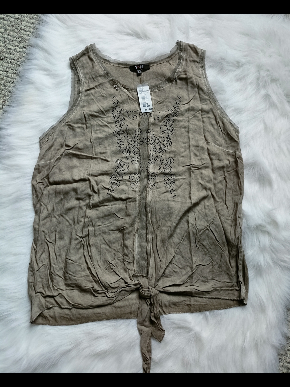 Yest Women’s jumper NEW